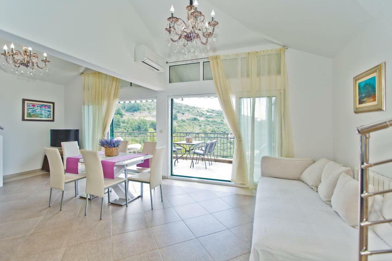 Island Hvar Seaside Villa Levanda With Beach, Pool & Seaview Hvar Town Eksteriør billede
